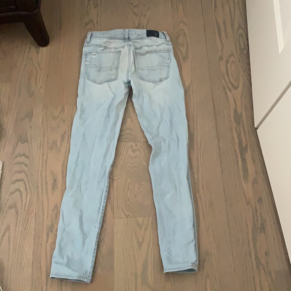 light washed jeans - Picture 2 of 4